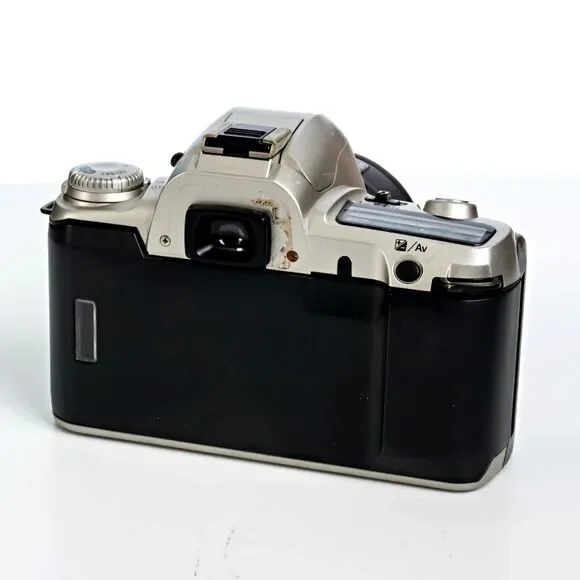 Pentax ZX-50 35mm SLR Film Camera with 35-80mm Pentax Lens - Works